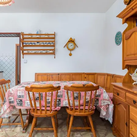 Lägenhet Seaside 064 By Guide Pula