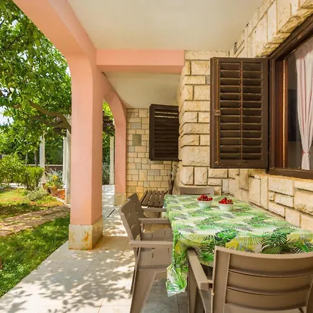 Seaside 064 By Guide