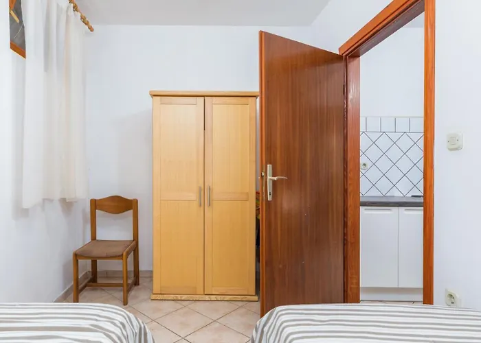 Seaside 064 By Guide * Pula